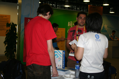 �й��ƶ�WLAN���������� 3���û�����3000