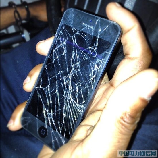 iPhone 5维修成本为何始终居高不下?