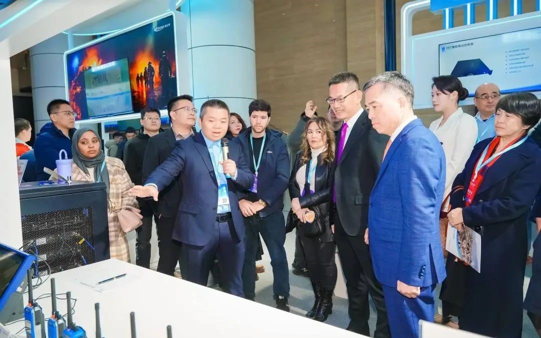 1739243898640602.jpg 1739243898640602.jpg