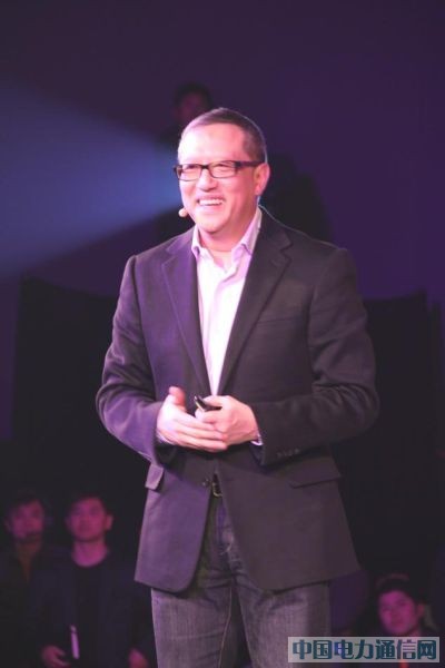 微软全球资深副总裁、大中华区董事长兼首席执行官梁念坚 微软全球资深副总裁、大中华区董事长兼首席执行官梁念坚